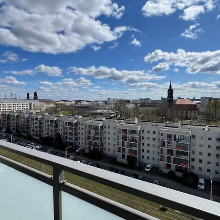 Apartment Mit Penthouse Charakter In Дрезден Экстерьер фото